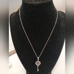 New 18k White Gold-plated Chain With Removeable Parve Key Pendant Necklace